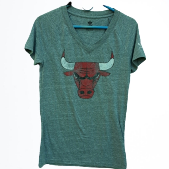 adidas Tops - Adidas vneck chicago bulls tshirt tee
